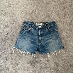 EUC LEVIS HIGH WAISTED CUT OFF JEANS